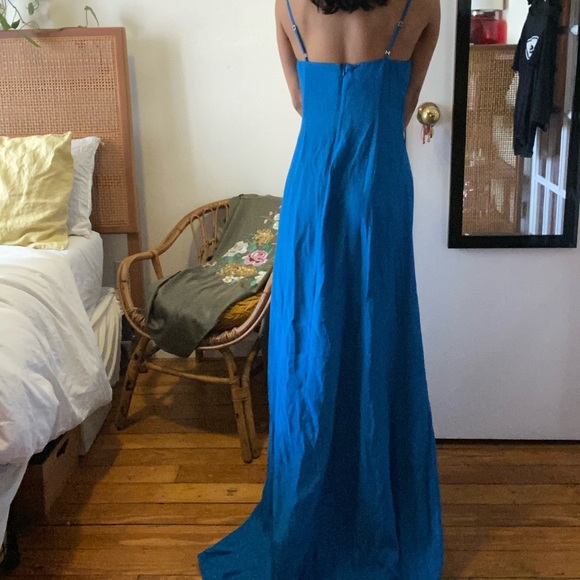 100% Silk Amanda Uprichard Channing Gown - Picture 3 of 8